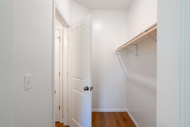 Building Photo - 5109-5111 Silver Mill Dr.