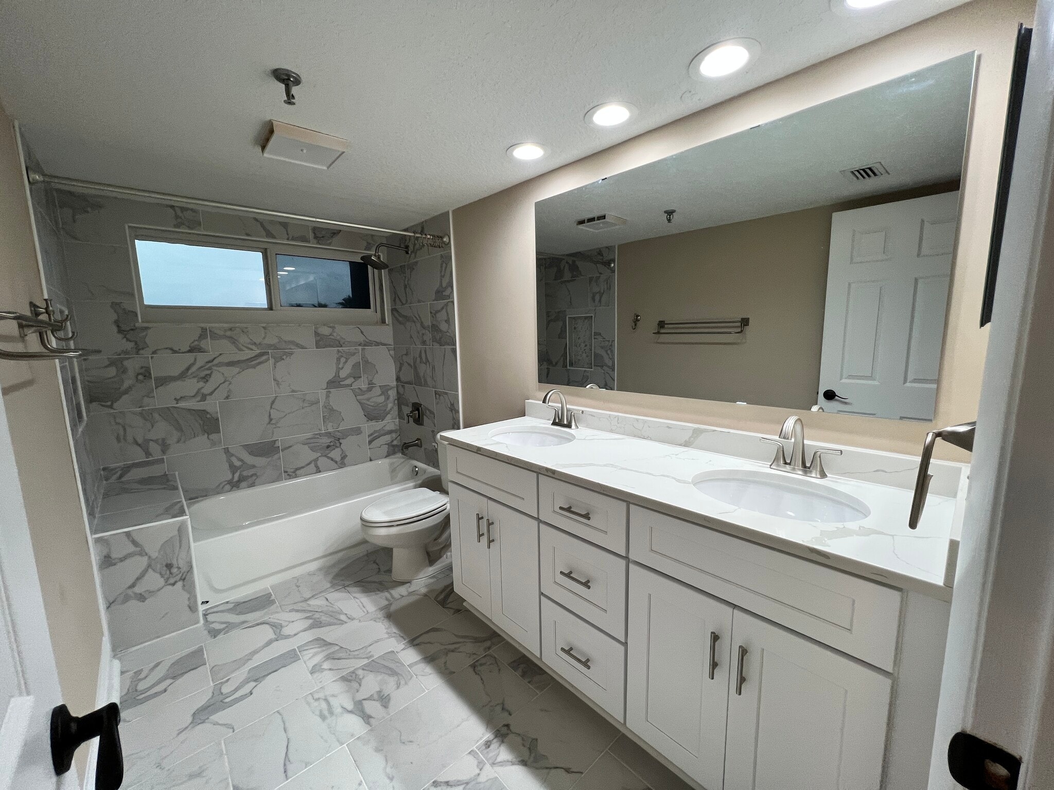 Second bathroom - 1551 1st St S