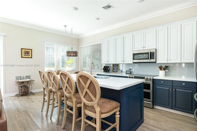 Primary Photo - 208 SE 15th St