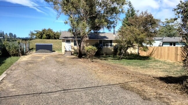 Primary Photo - 3-bedroom 1 bath House
