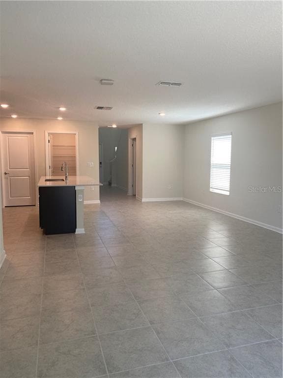 Building Photo - 1960 Traverse Wy