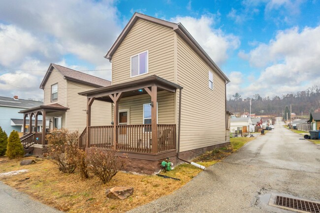 Building Photo - COZY 1 BEDROOM HOME AVAILABLE NOW IN MCKEE...