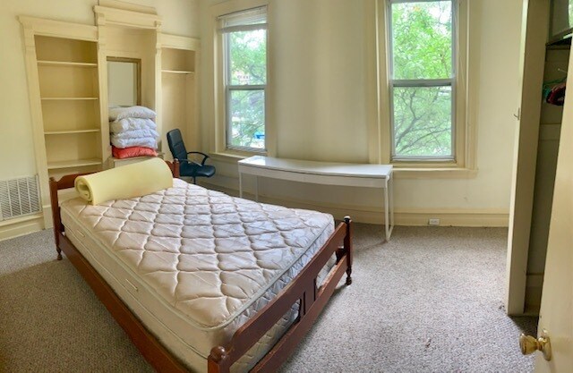 Building Photo - 3915 Baltimore Ave