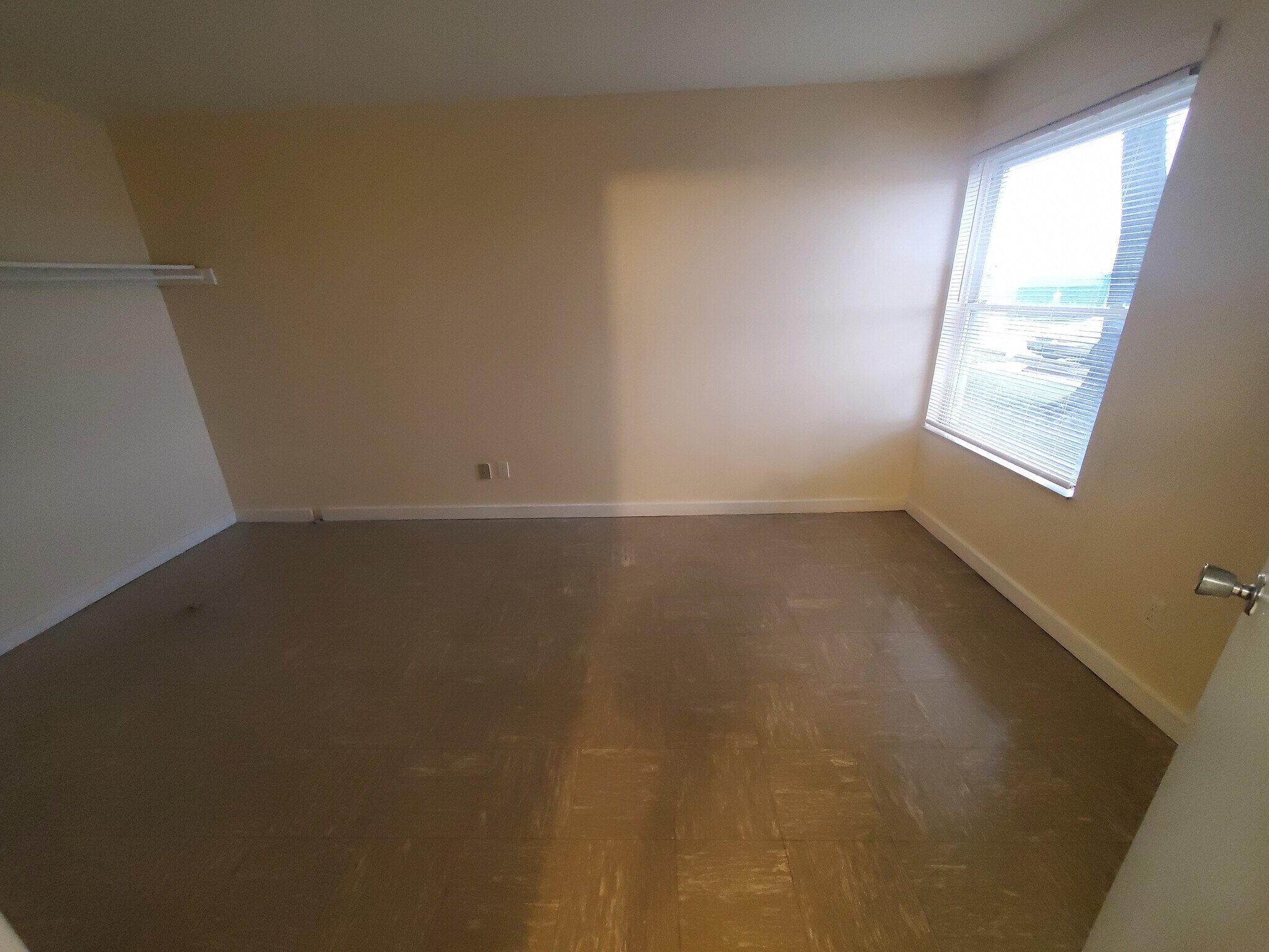 Building Photo - 1532 Hobson Dr