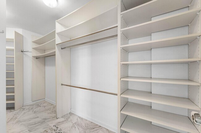 Building Photo - 3475 S Ocean Blvd