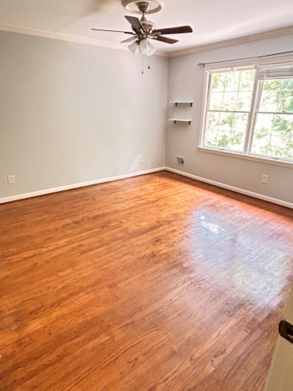 Building Photo - 6405 Deep Creek Dr
