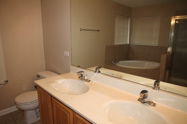 Building Photo - 1805 Pontarelli Ct