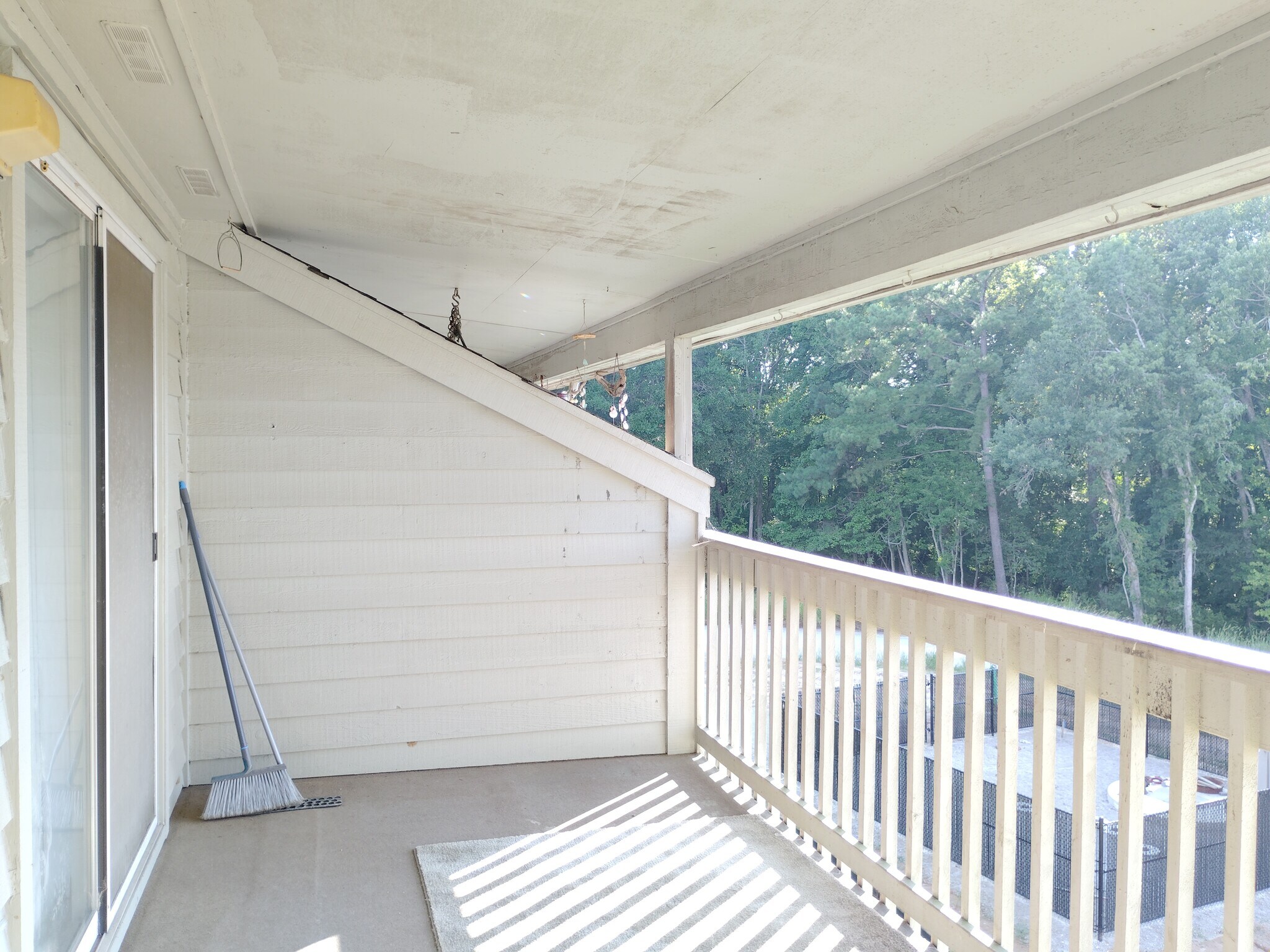 Building Photo - 510 Fairwood Lakes Dr