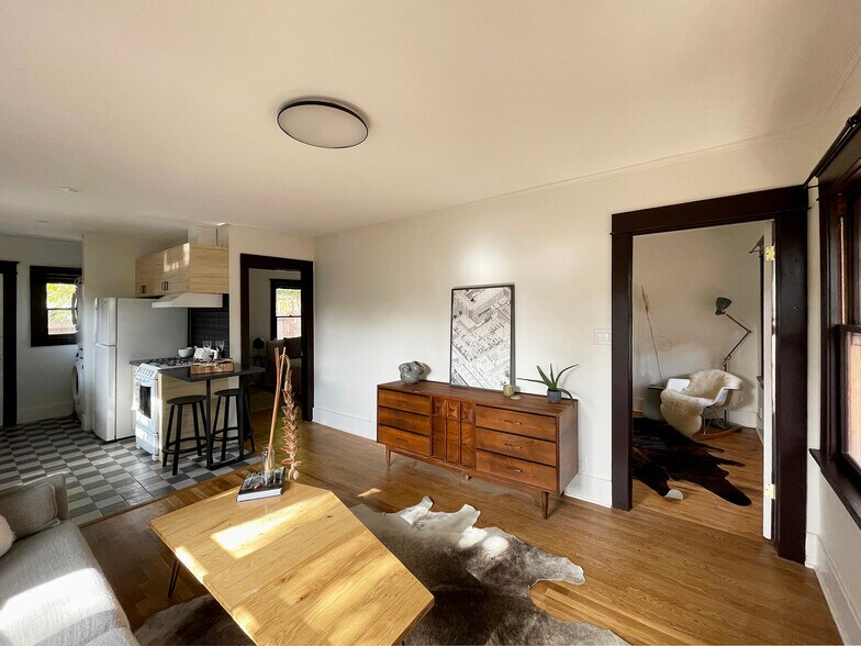 Building Photo - 204 N Avenue 55