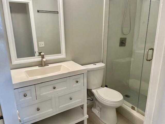 Building Photo - 821 N Victoria Park Rd