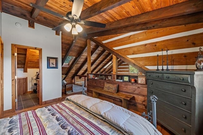 Building Photo - 212 Dogpatch Ln