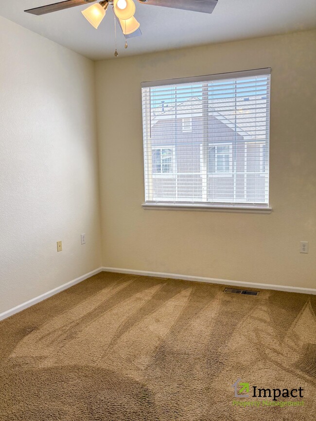 Building Photo - 16071 E Geddes Dr
