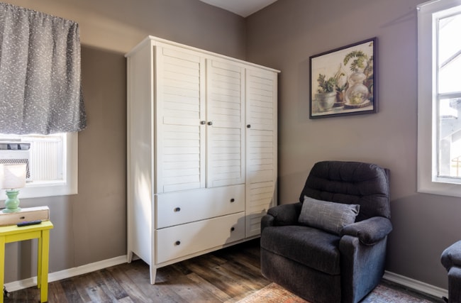 Building Photo - 405 B Williams Ave