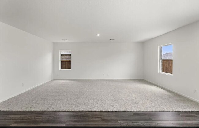Building Photo - 1821 Sandlin Dr