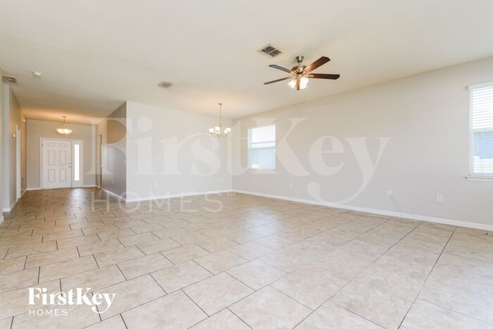 Building Photo - 1746 Sereno Dr