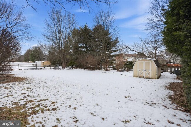 Building Photo - 56 Jasen Dr