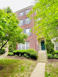 Building Photo - POTOMAC CLUB - SECONDS TO STONEBRIDGE - EA...