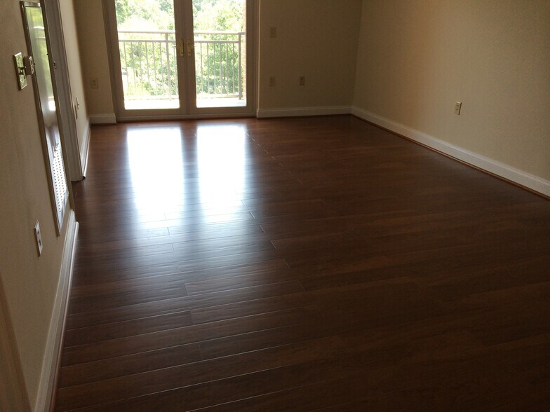Building Photo - 11760 Sunrise Valley Dr