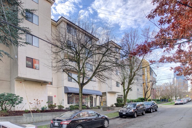Ideally Located - Hill House Apartments