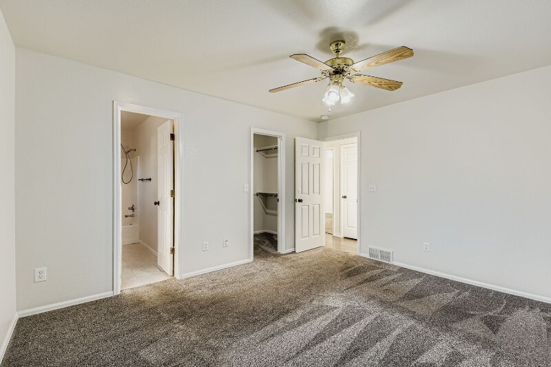 Building Photo - 534 Springwood Ct