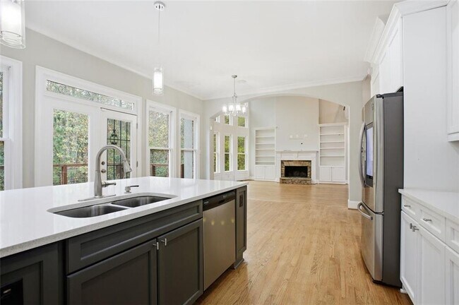 Building Photo - 845 Botanica Way