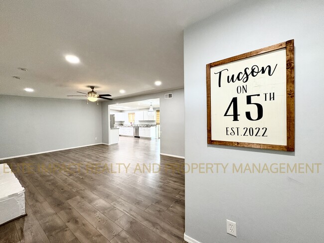 Building Photo - 7429 E 45th St