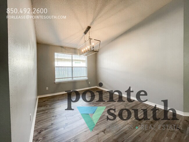 Building Photo - 209 Staysail St