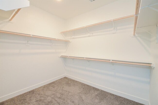 Building Photo - 9522 Rialto Creek Dr