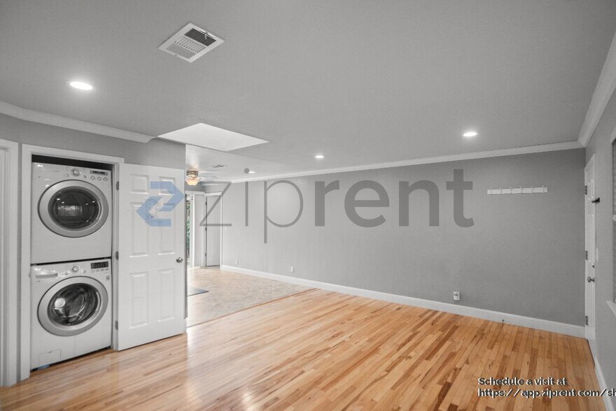 Building Photo - 134 Kittoe Dr