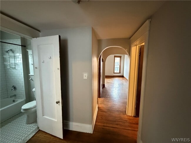 Building Photo - 319 Bryant St