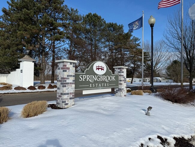 Building Photo - 12501 Apple Ln