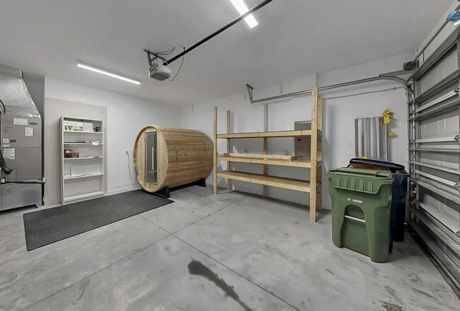 Building Photo - 3114 E 21st Ave