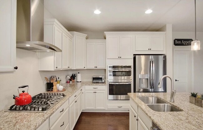 Building Photo - 912 McMurdo Cir