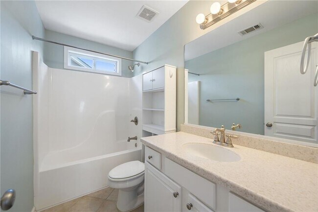Building Photo - 3365 Tanager Ct