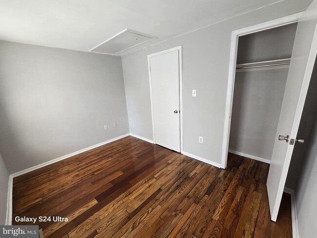 Building Photo - 13825 Cabernet Ct