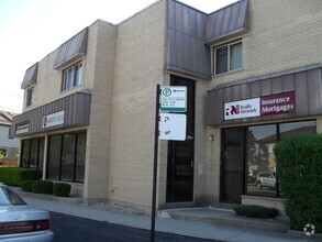 Building Photo - 7064 W Higgins Ave