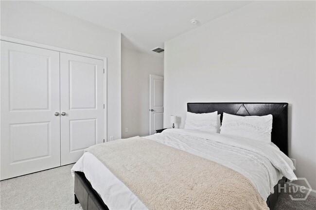 Building Photo - 107 Firefly Cir