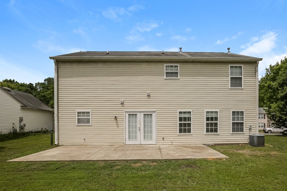 Building Photo - 3913 Edgeview Dr