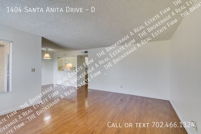 Building Photo - 1404 Santa Anita Dr