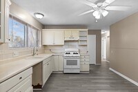 Building Photo - 695 Charvel Dr