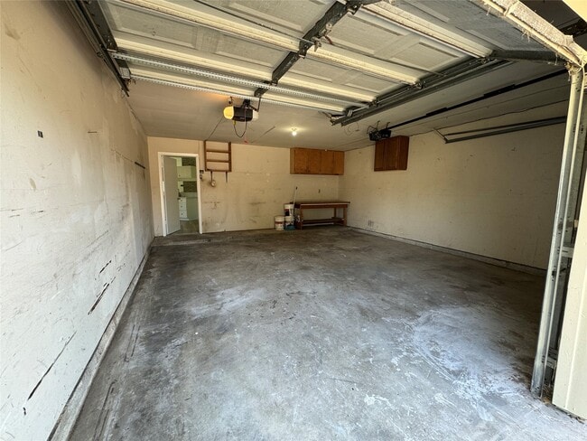 Building Photo - 20030 Lions Gate Dr