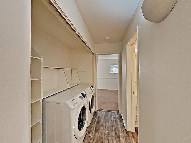 Building Photo - Spacious 2-Bedroom, 2-Bathroom Condo for Rent – Scripps Highlands