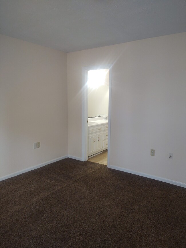 Back room view to Jack & Jill bathroom - 251 Knight Dr