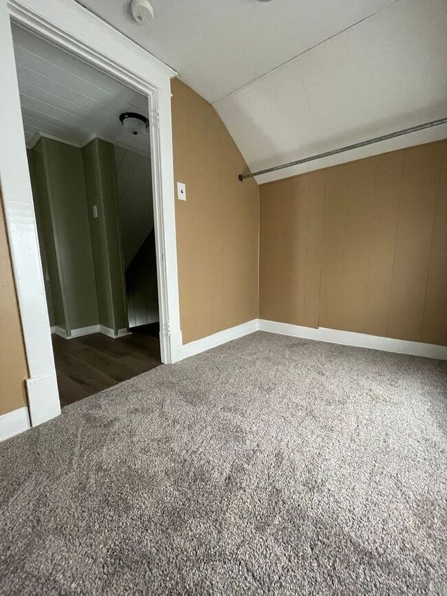 Building Photo - 25 2nd St NW