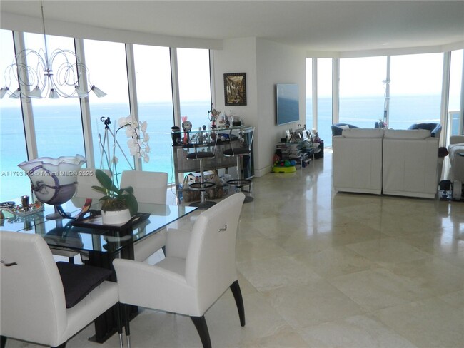 Building Photo - 17555 Collins Ave