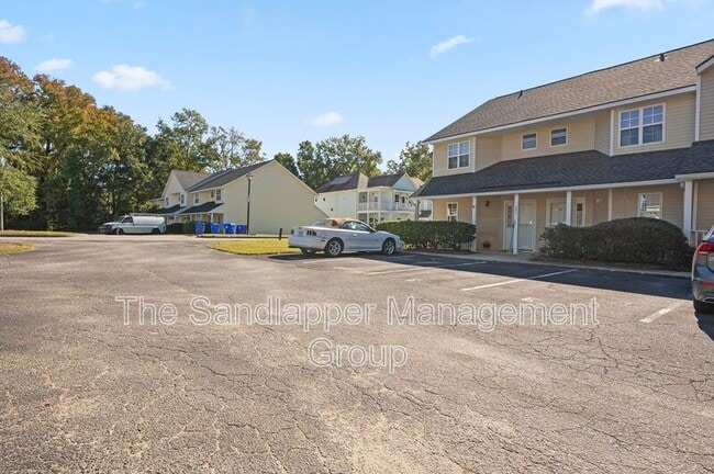 Building Photo - 246 Stefan Dr