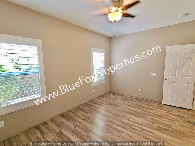 Building Photo - 12628 N Running Coyote Dr
