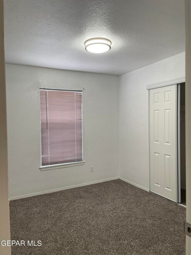 Building Photo - 10604 Fieldrock Ct