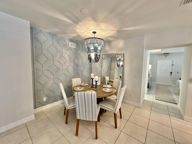 Building Photo - 798 107th Ave N