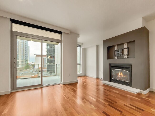 Building Photo - Open view from 8th Floor at Washington Squ...